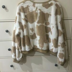 Womens Cowprint crew neck
